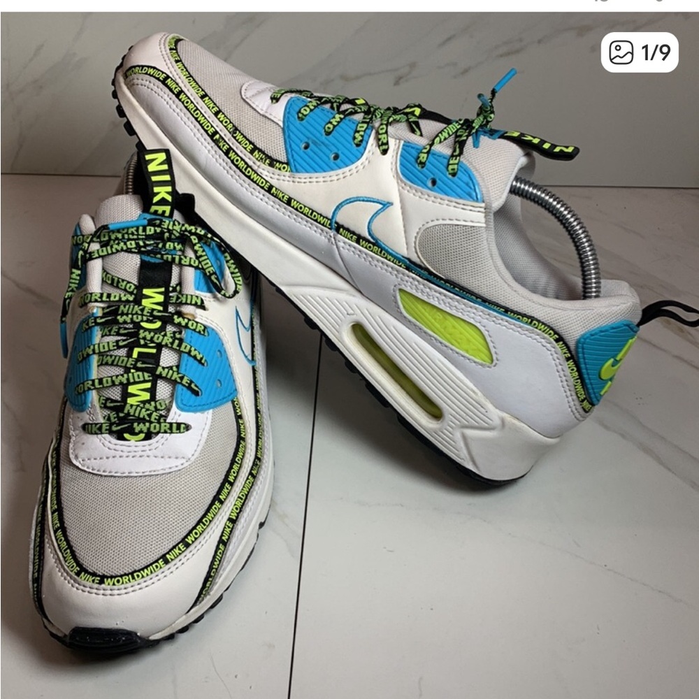 Air Max 90s SE Worldwide